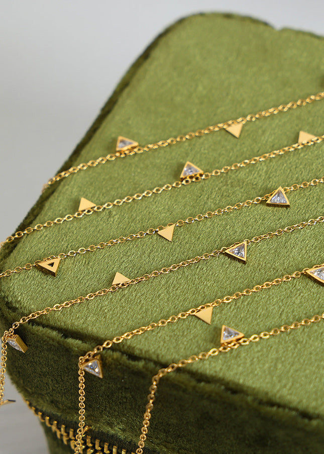 European and American new simple light luxury niche personality triangle diamond clavicle chain versatile titanium steel plated 18K gold necklace women