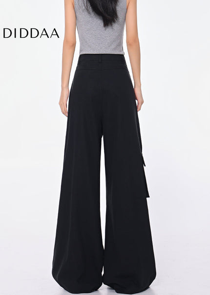 Black High Waist Pleated Cargo Jeans with Pockets - Women’s Jeans