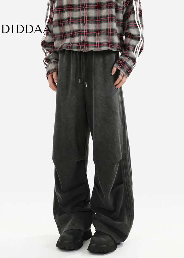 Black Pleated Vintage Athleisure Sweatpants Men - Unisex Sweatpants