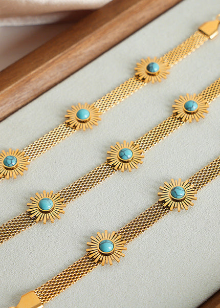 European and American cross-border retro light luxury sense of luxury niche design titanium steel gold-plated flower bracelet fashion personality jewelry women