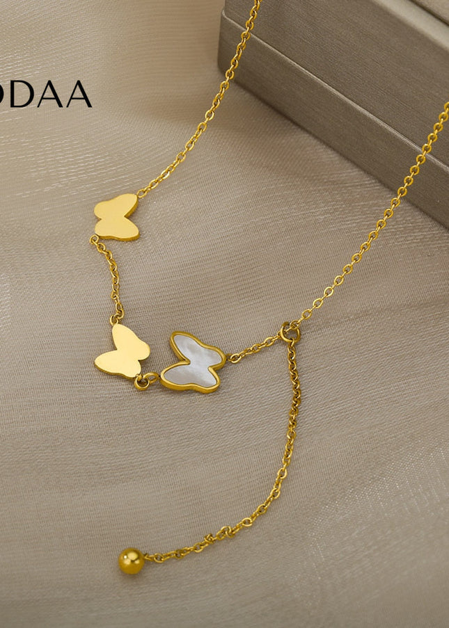 Bouge Pendant Necklace | Gold Pearl Butterfly Slim Chain - Gold - Necklaces