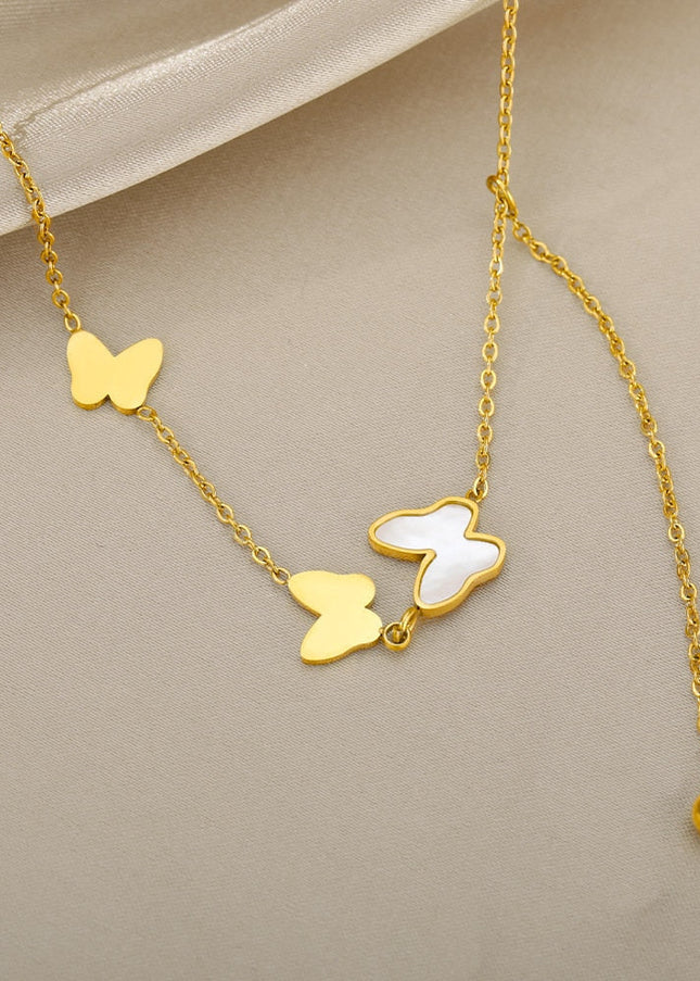 Bouge Pendant Necklace | Gold Pearl Butterfly Slim Chain - Gold - Necklaces