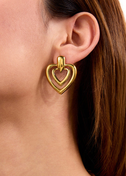 Jieding European and American stainless steel love earrings niche exquisite earrings light luxury high-end earrings titanium steel jewelry cross-border