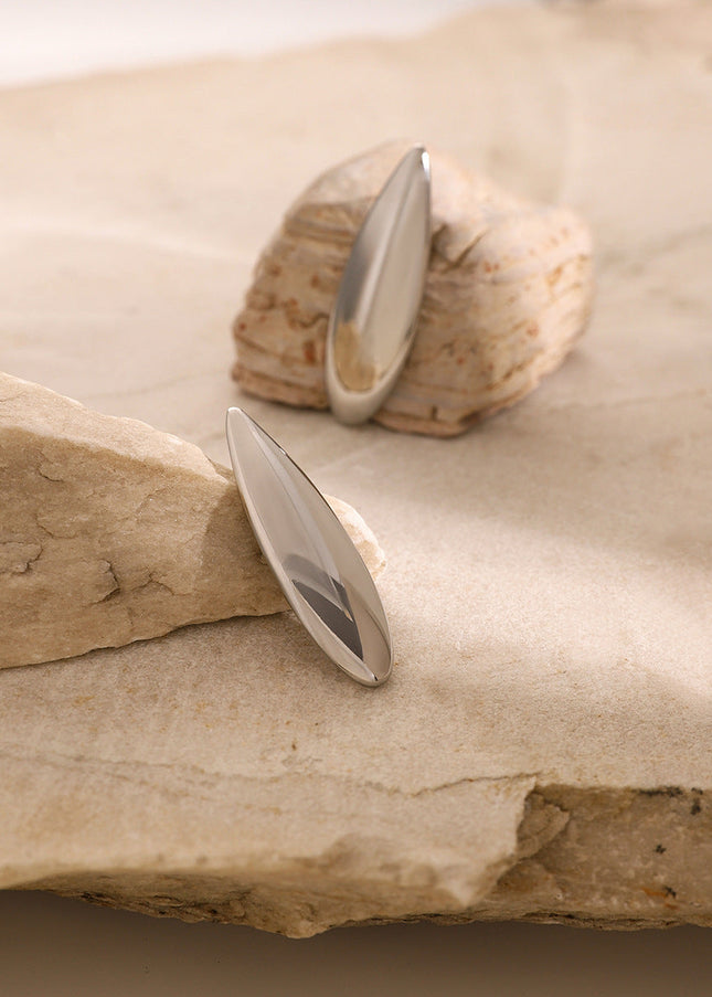 European and American 18K gold stainless steel glossy waterdrop earrings ins minimalist style niche unique high-end titanium steel stud earrings