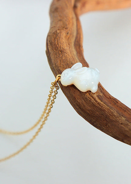 Internet celebrity with the same ins, trendy cute bunny pendant necklace, fashion temperament, niche design, versatile fairy jewelry