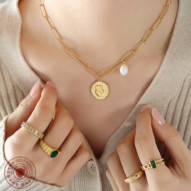 Trendy hip-hop retro classic portrait medallion freshwater pearl pearl pendant necklace cross-border hot-selling jewelry