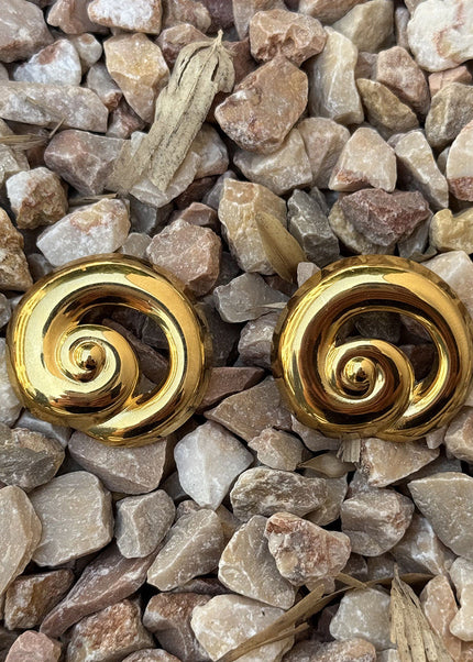 Jieding European and American hot-selling titanium steel earrings do not fade, light luxury, high-end stainless steel earrings, design sense of niche jewelry