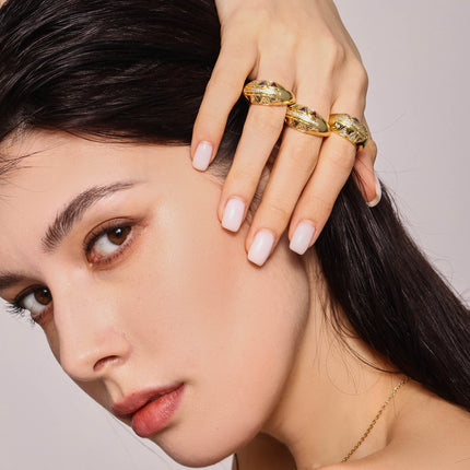Miri's new palace style retro light luxury fashion copper material geometric triangle inlaid with zircon open ring ornaments