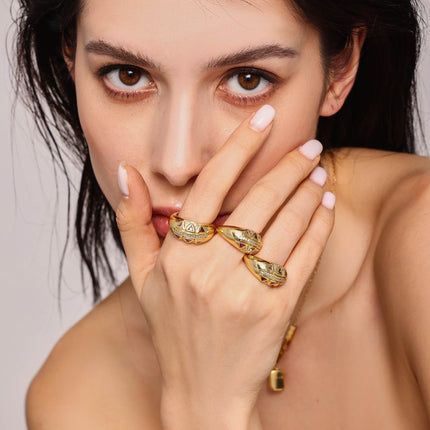 Miri's new palace style retro light luxury fashion copper material geometric triangle inlaid with zircon open ring ornaments