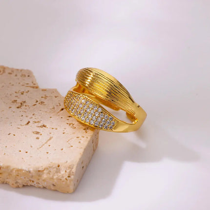 Claudia Ring