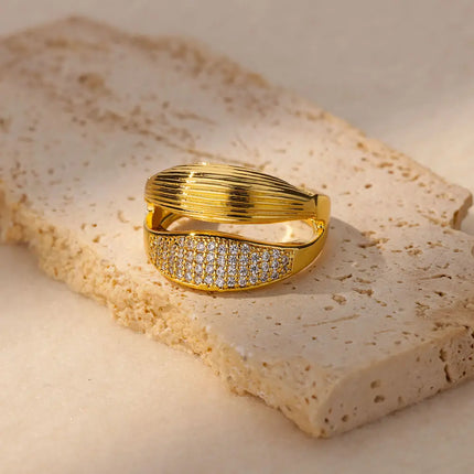 Claudia Ring