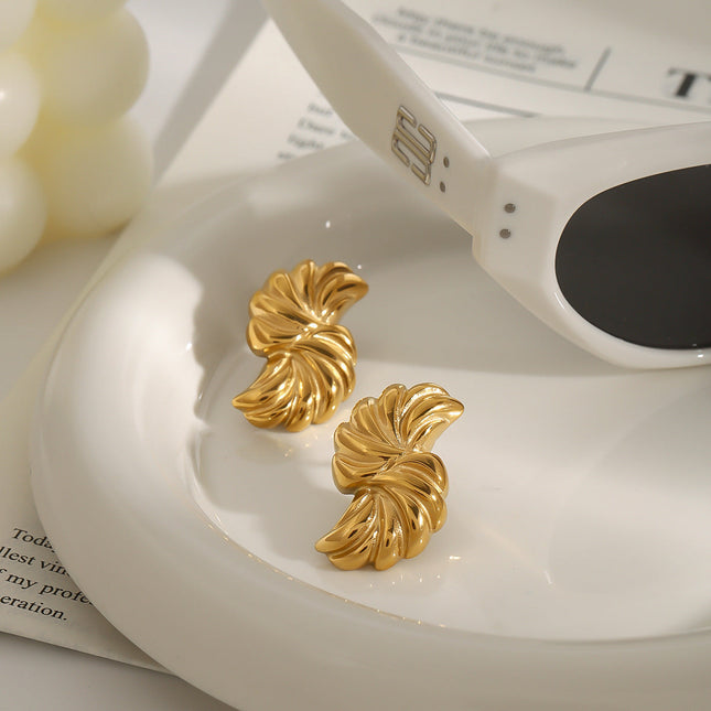 Jieding European and American titanium steel stud earrings luxury earrings retro earrings cross-border stainless steel jewelry