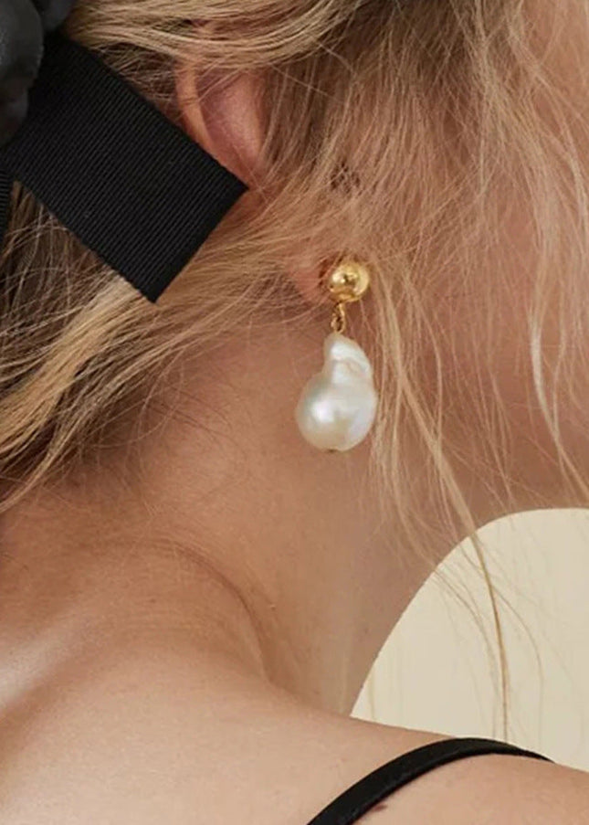 Jieding European and American stainless steel pearl stud high-end ins light luxury earrings titanium steel earrings cross-border earrings