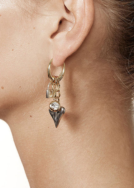 Jieding European and American love earrings are niche light luxury high-end earrings women's non-fading earrings and stainless steel jewelry cross-border