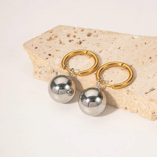 Creme Earrings