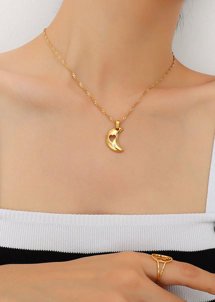 Creme Necklace