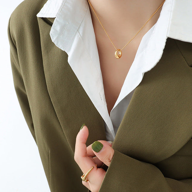 Crene Necklace