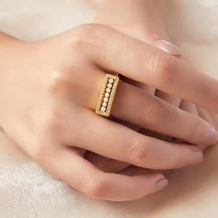 Fashionable commuter personality copper jewelry micro-inlaid zircon open ring simple and elegant shell bead accessories ring