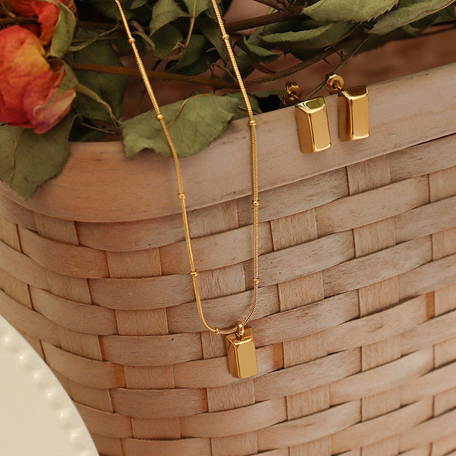 Daydry Necklace