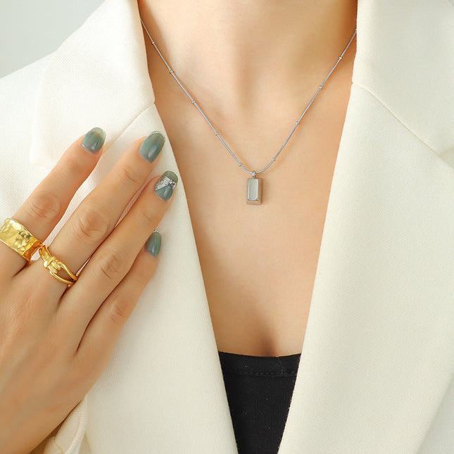 Daydry Necklace