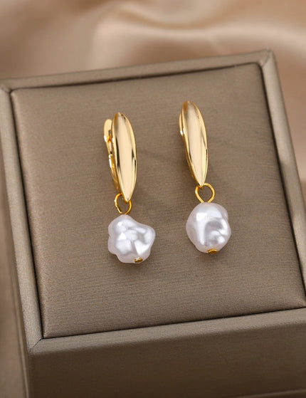 Detente Earrings | Gold Pearl Luxury Drop Earrings - Gold - Earrings