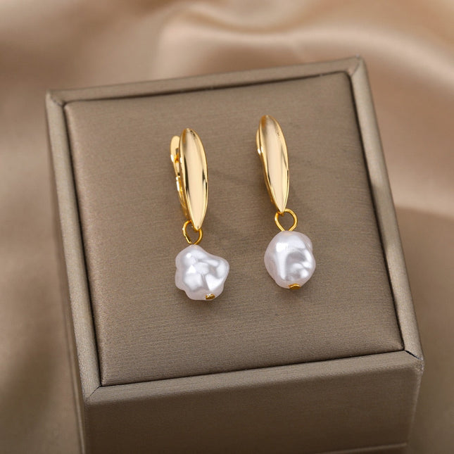Detente Earrings | Gold Pearl Luxury Drop Earrings - Gold - Earrings
