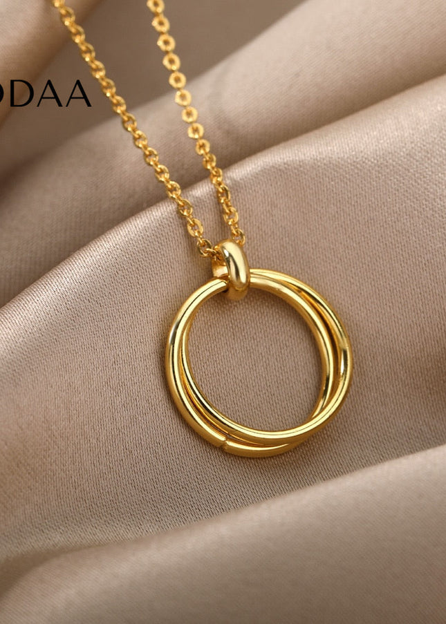Deuce Pendant Necklace | Gold Double Ring Chain - Gold - Necklaces