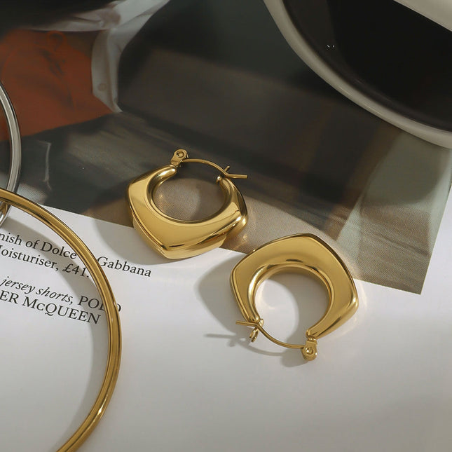 Jieding Europe and America 18k gold titanium steel earrings earrings light luxury high-end earrings do not fade jewelry stainless steel cross-border