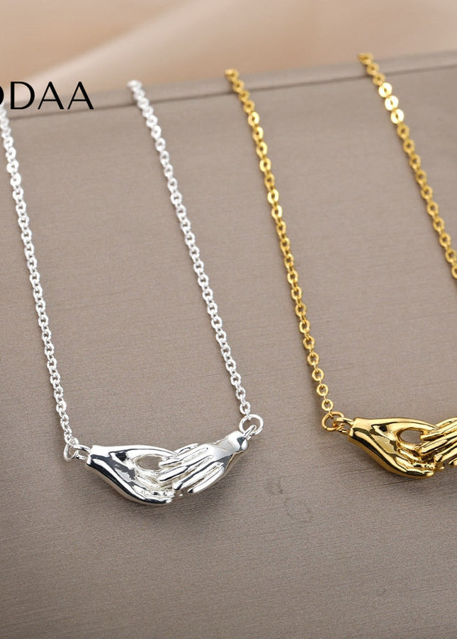 Douce Pendant Necklace | Gold Silver Holding Hands Chain - Silver - Necklaces