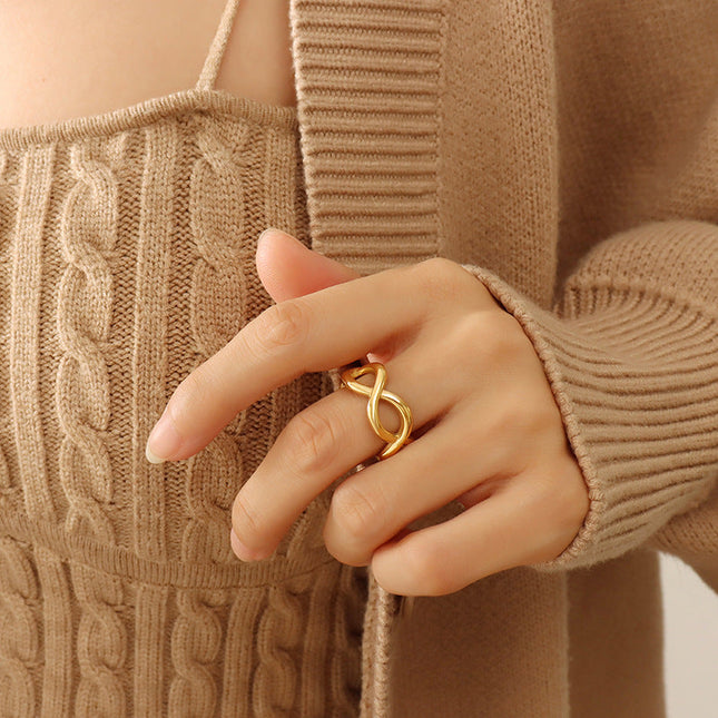 Dovie Ring