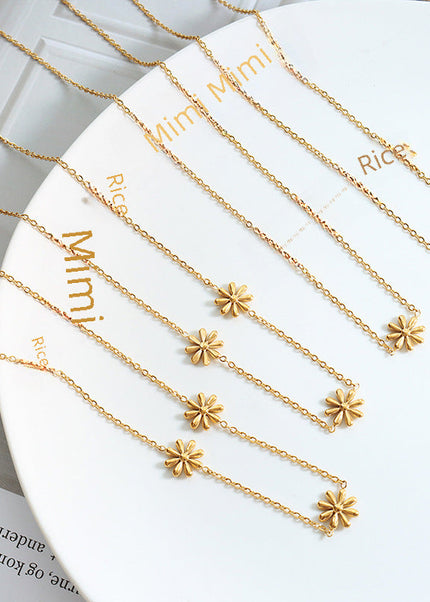 Fairy temperament, floral fresh design, daisy titanium steel gold-plated necklace does not fade, the same jewelry of Internet celebrity bloggers
