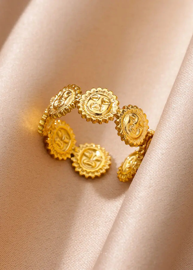 Emma Ring