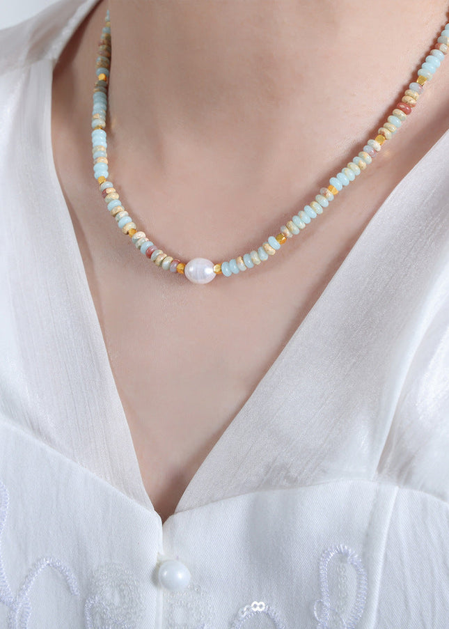 Cross-border new creative niche retro palace style gorgeous fashion hand-beaded clavicle chain pearl light luxury necklace