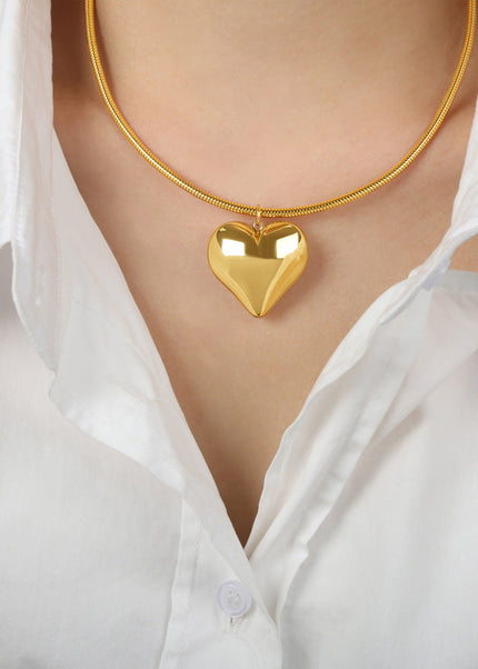 Femme Necklace
