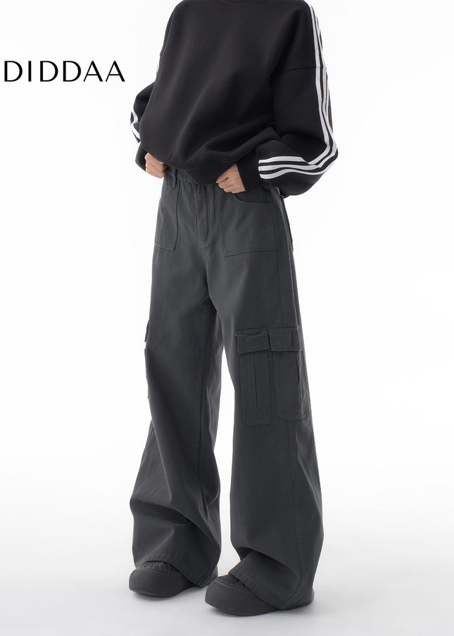 Gray Loose Wide-Leg Cargo Pants with Multi-Pockets - Women’s Jeans
