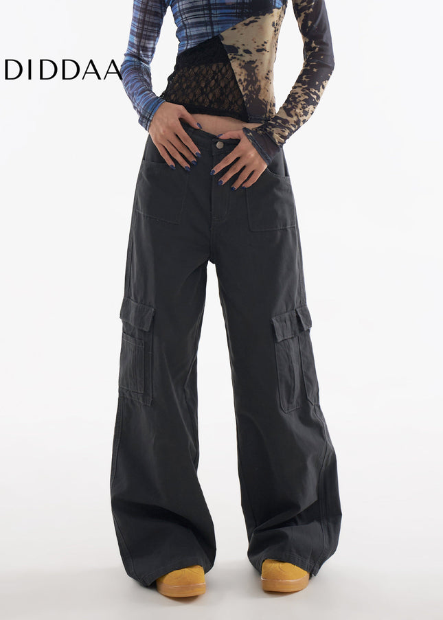 Gray Loose Wide-Leg Cargo Pants with Multi-Pockets - Women’s Jeans