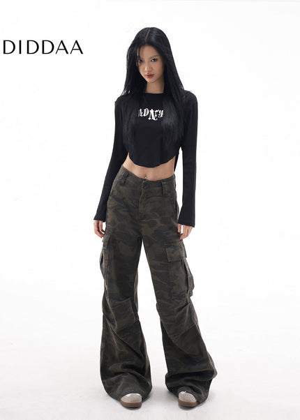 Green Retro Camouflage Cargo Pants Women’s Wide-Leg Jeans - Women’s Jeans