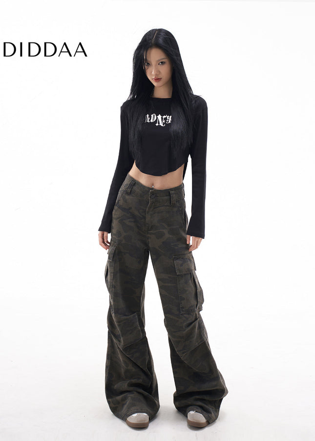 Green Retro Camouflage Cargo Pants Women’s Wide-Leg Jeans - Women’s Jeans