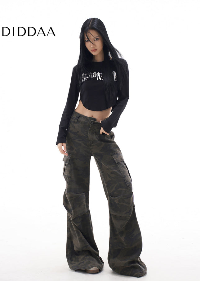 Green Retro Camouflage Cargo Pants Women’s Wide-Leg Jeans - Women’s Jeans