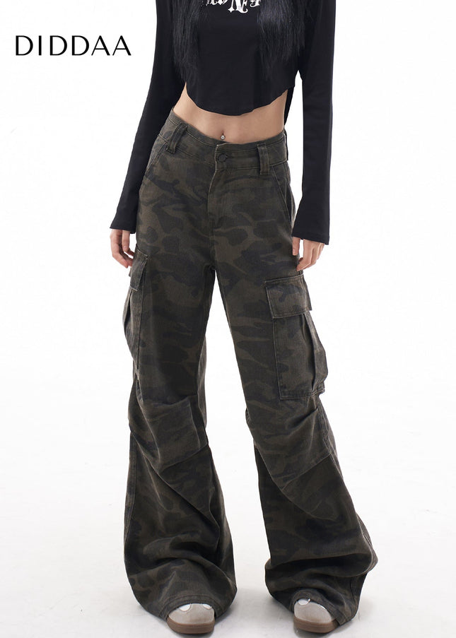 Green Retro Camouflage Cargo Pants Women’s Wide-Leg Jeans - Women’s Jeans