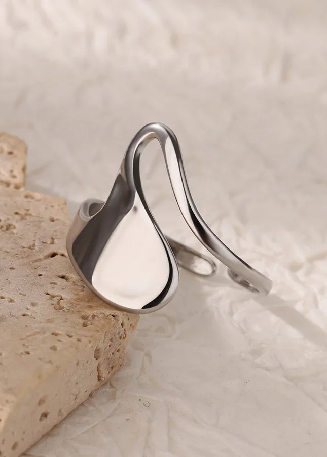 Hayhay Ring