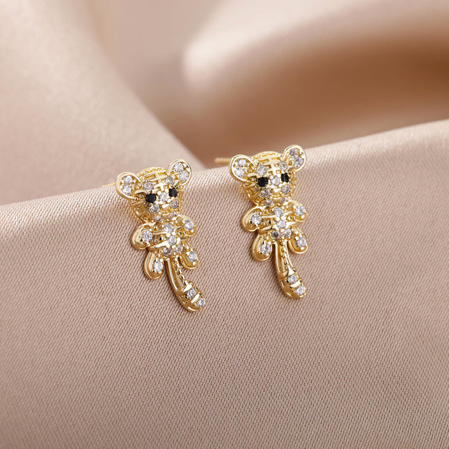 SOUVOIR 14K Gold Plated, Zirconia Earrings Hayley Earrings | Gold Zirconia Animal Stud Earrings
