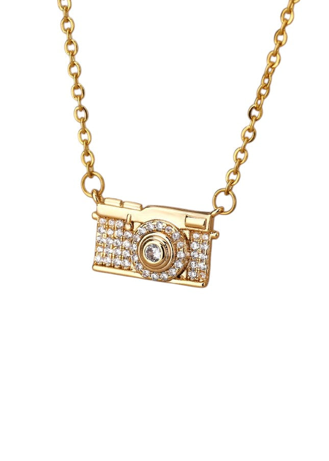 Highlight Pendant Necklace | Gold Zirconia Camera Chain