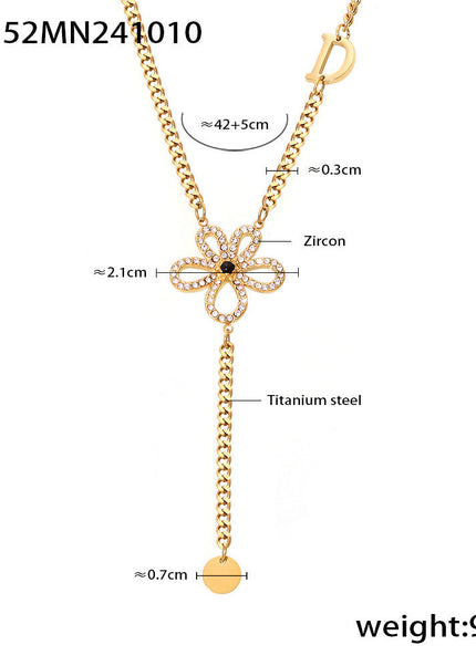 Holly Necklace