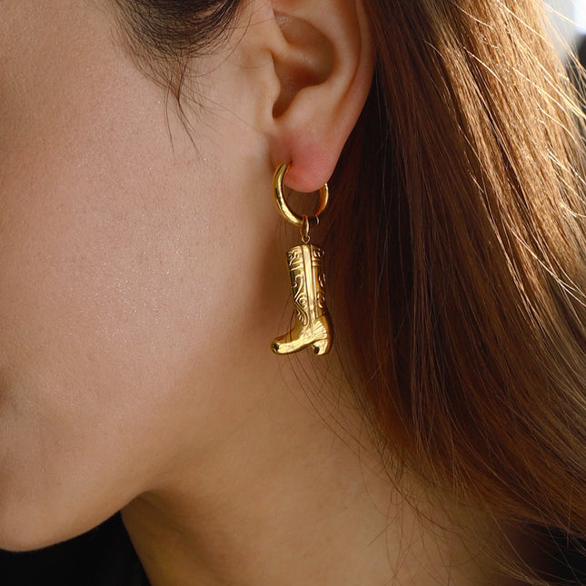 Jieding European and American titanium steel earrings, light luxury, high-end studs, non-fading earrings, cross-border stainless steel ear accessories