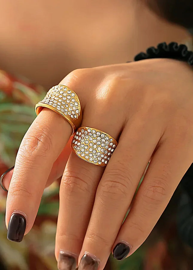 Kiss Ring