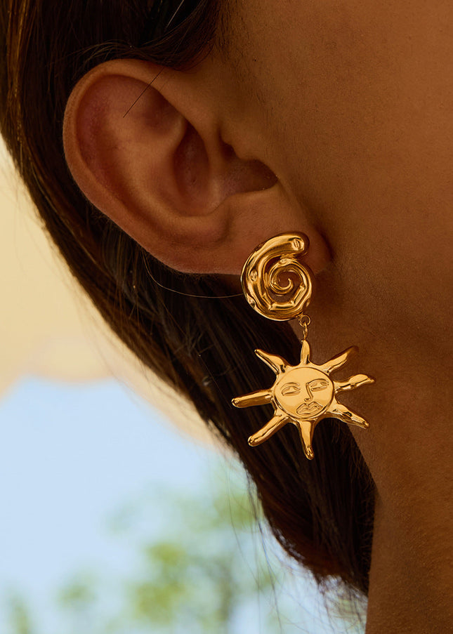 Jieding European and American stainless steel earrings, light luxury, high-end earrings, design sense, niche earrings, titanium steel jewelry, cross-border