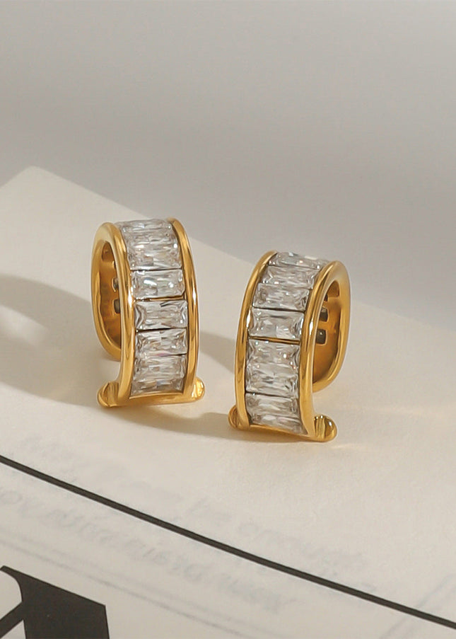 Jieding European and American stainless steel pierced ear clips, high-end rhinestone ear skull clips, titanium steel earrings, cross-border earrings