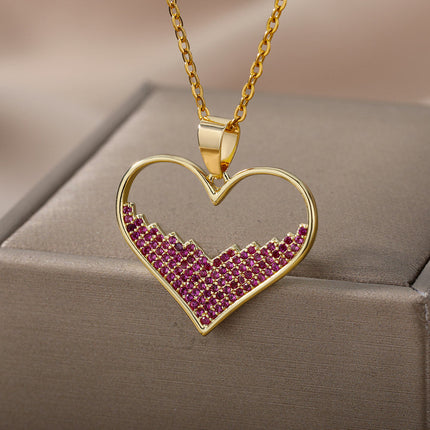 SOUVOIR Red SOUVOIR Necklaces Labasa Pendant Necklace | Gold Zirconia White Stone Heart Chain