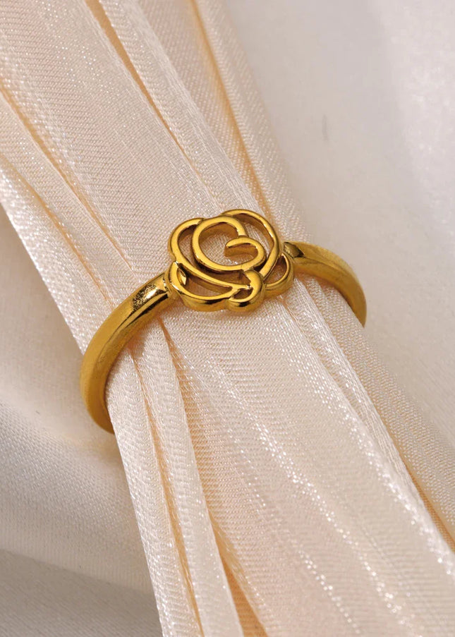 Lara Ring